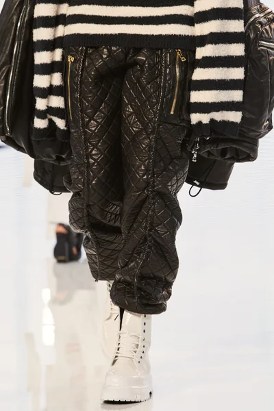 Look 40